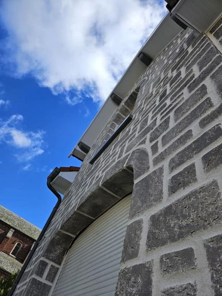 Ravalement et remise en état mur extérieur