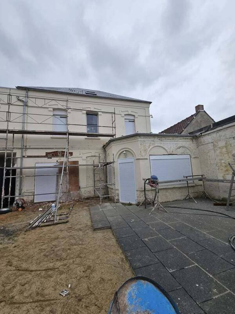 Enduit imitation pierre pour rénovation façade